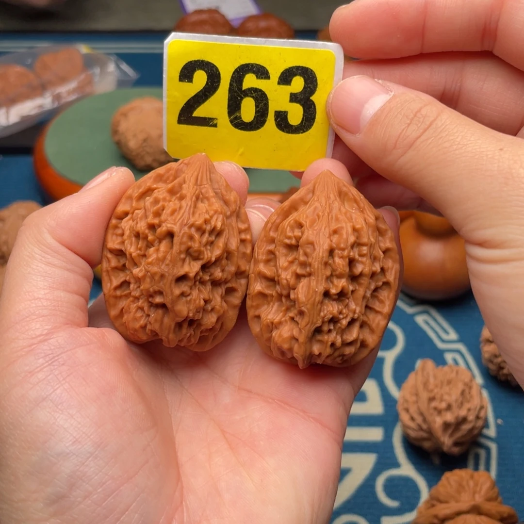 文玩核桃把件36全品北京鸡心263号