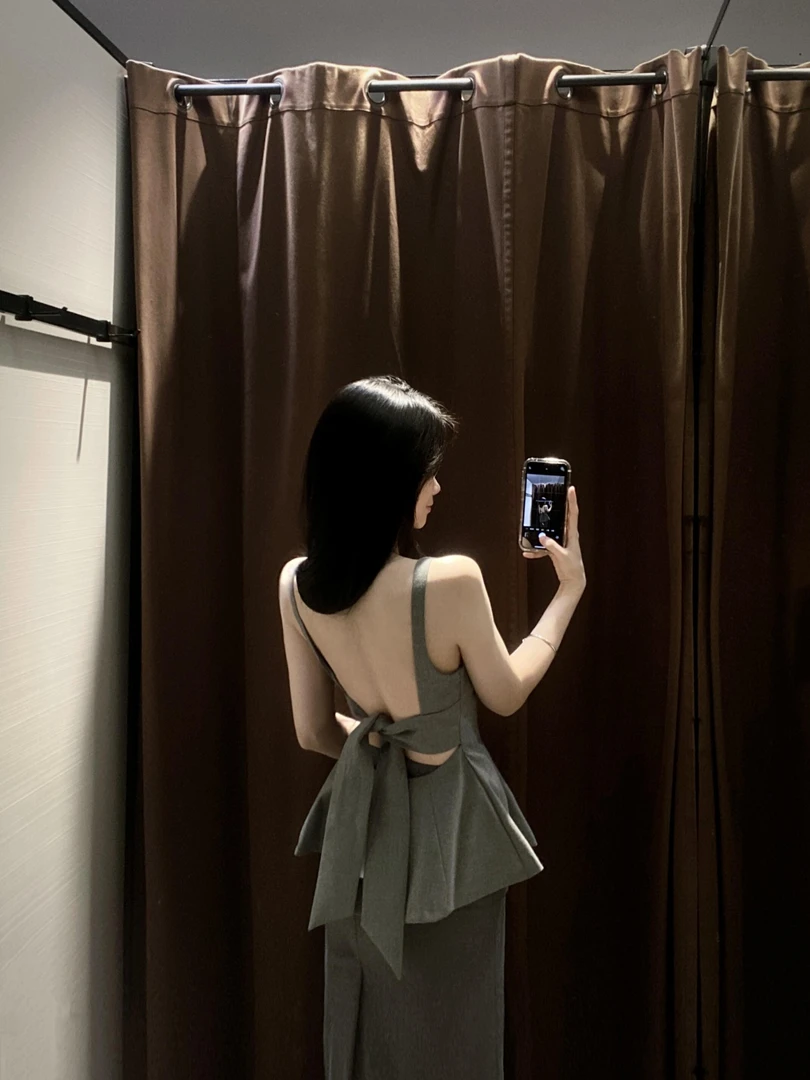 纯欲风辣妹性感露背蝴蝶结背心上衣高腰显瘦短款包臀半身裙两件套