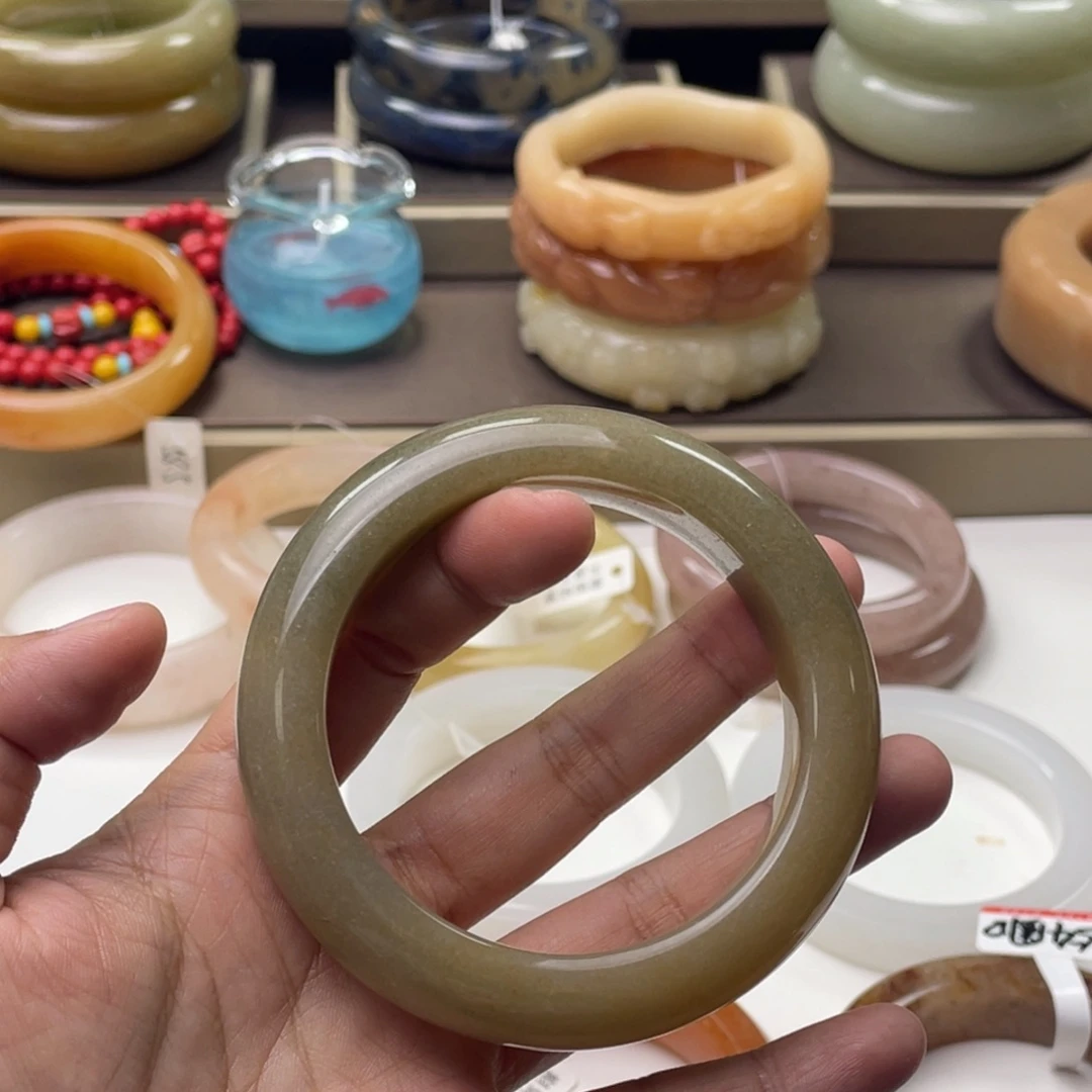 E***、石英质玉（非洲翠）合金手镯