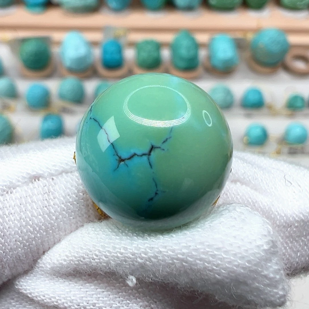 绿松石配饰未镶嵌