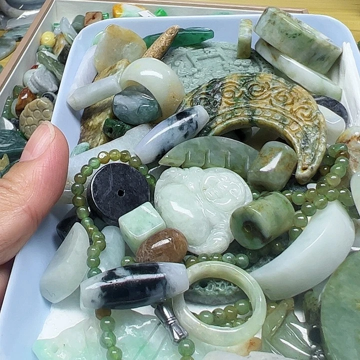 F***s翡翠未镶嵌颈饰天然翡翠058