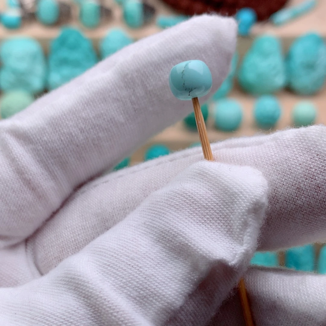 绿松石珠宝奇石未镶嵌绿松石老型