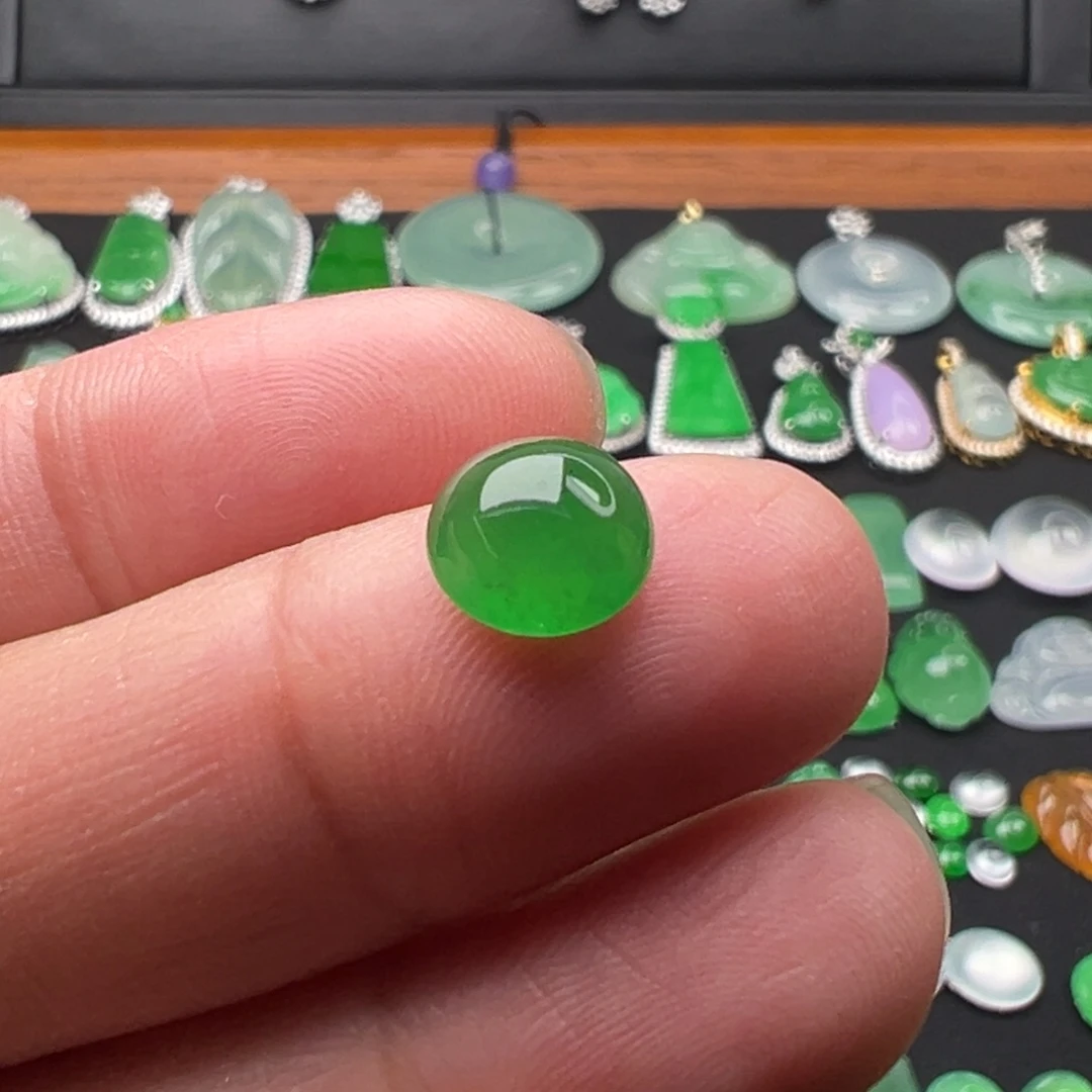 翡翠颈饰未镶嵌蛋8.2