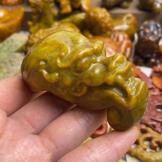 蛇纹石玉未镶嵌颈饰29