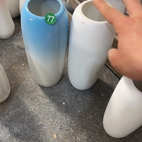 瓶固****置瑕疵24厘米组合77号花瓶