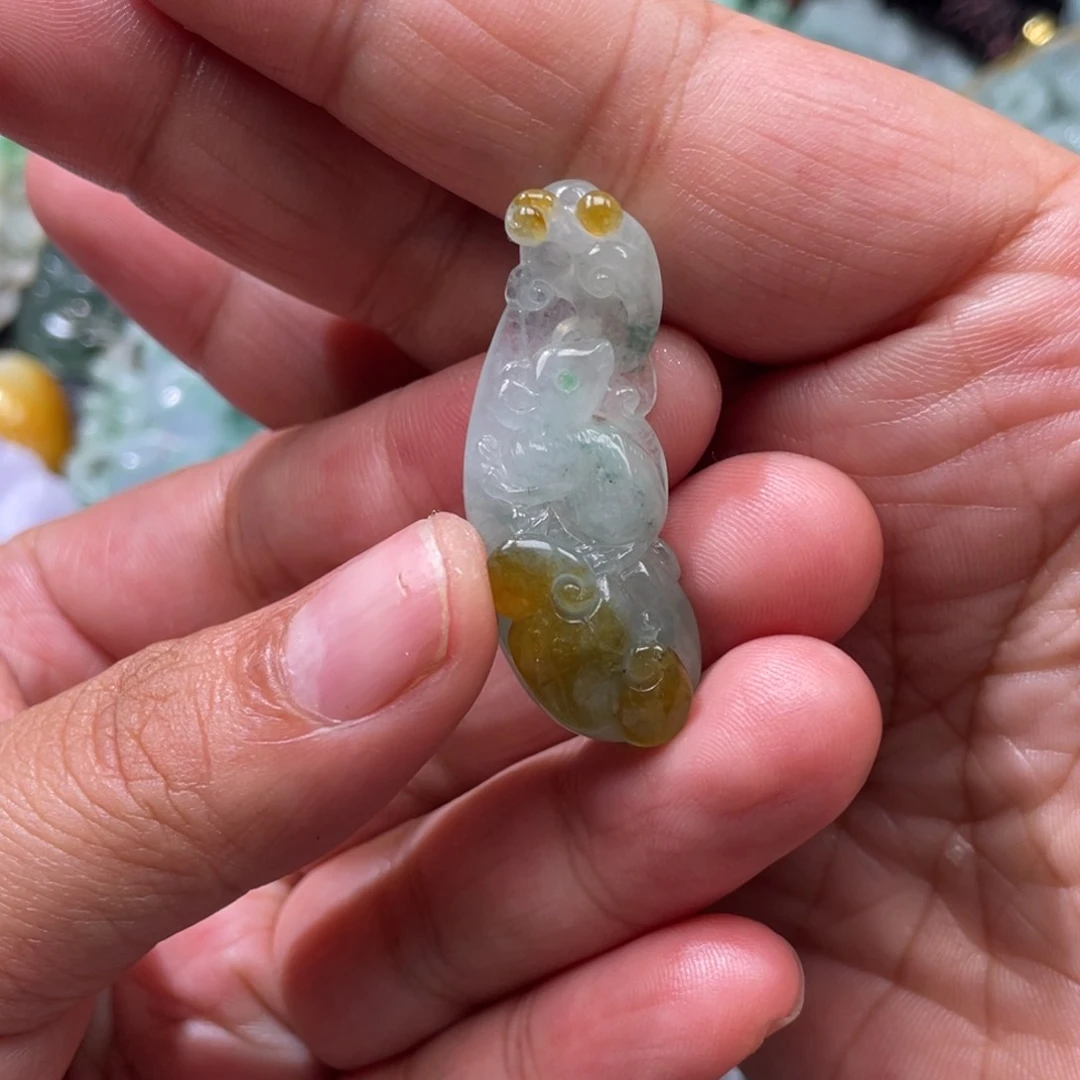 翡翠未镶嵌颈饰甜*蜜