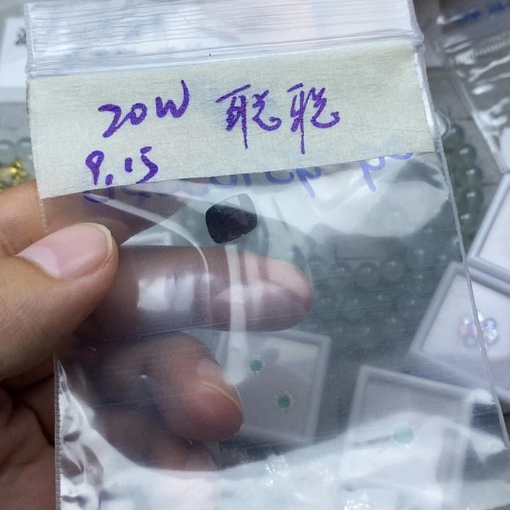 颈饰未镶嵌尖晶石B****店