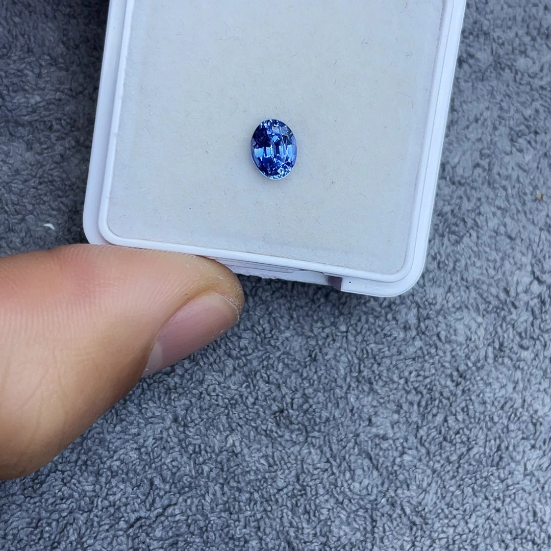 蓝宝石裸石1.01Ct