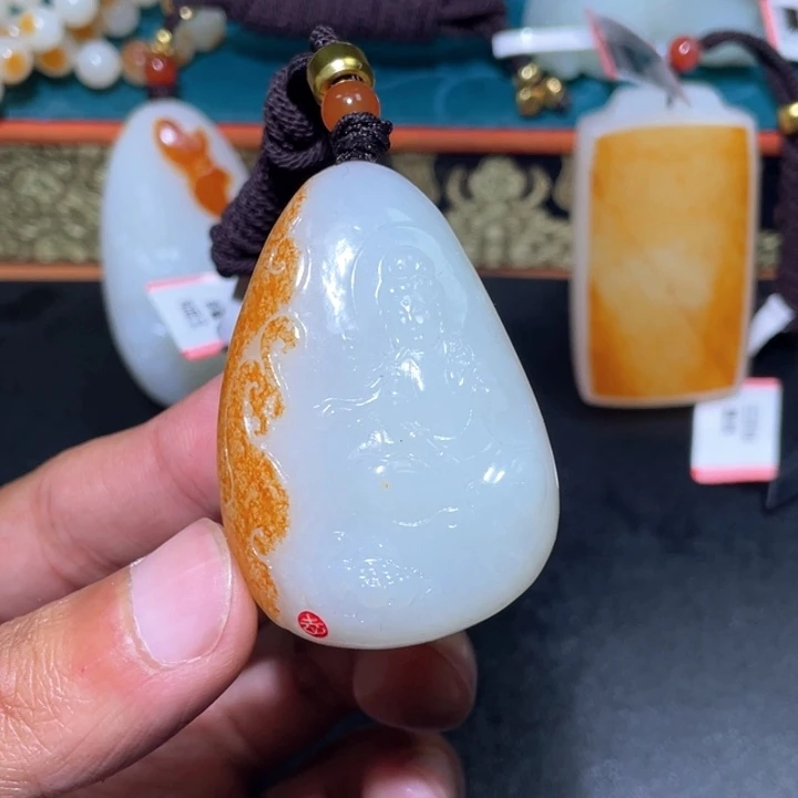 花***开和田玉未镶嵌颈饰