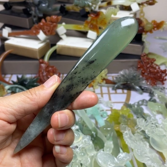 蛇纹石玉未镶嵌发饰