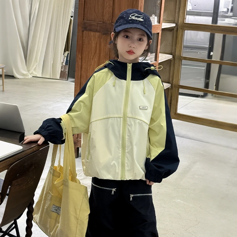 女童外套运动风百搭上衣2025新款女大童春秋装洋气拼色连帽冲锋衣