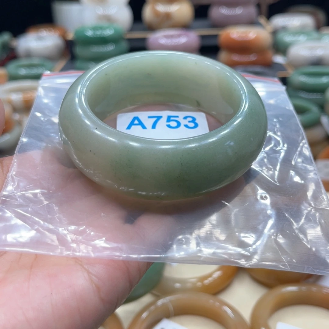 石英质玉手镯合金梅*鱼