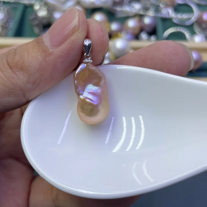 淡水珍珠吊坠(不含链)银S925镶嵌明****的