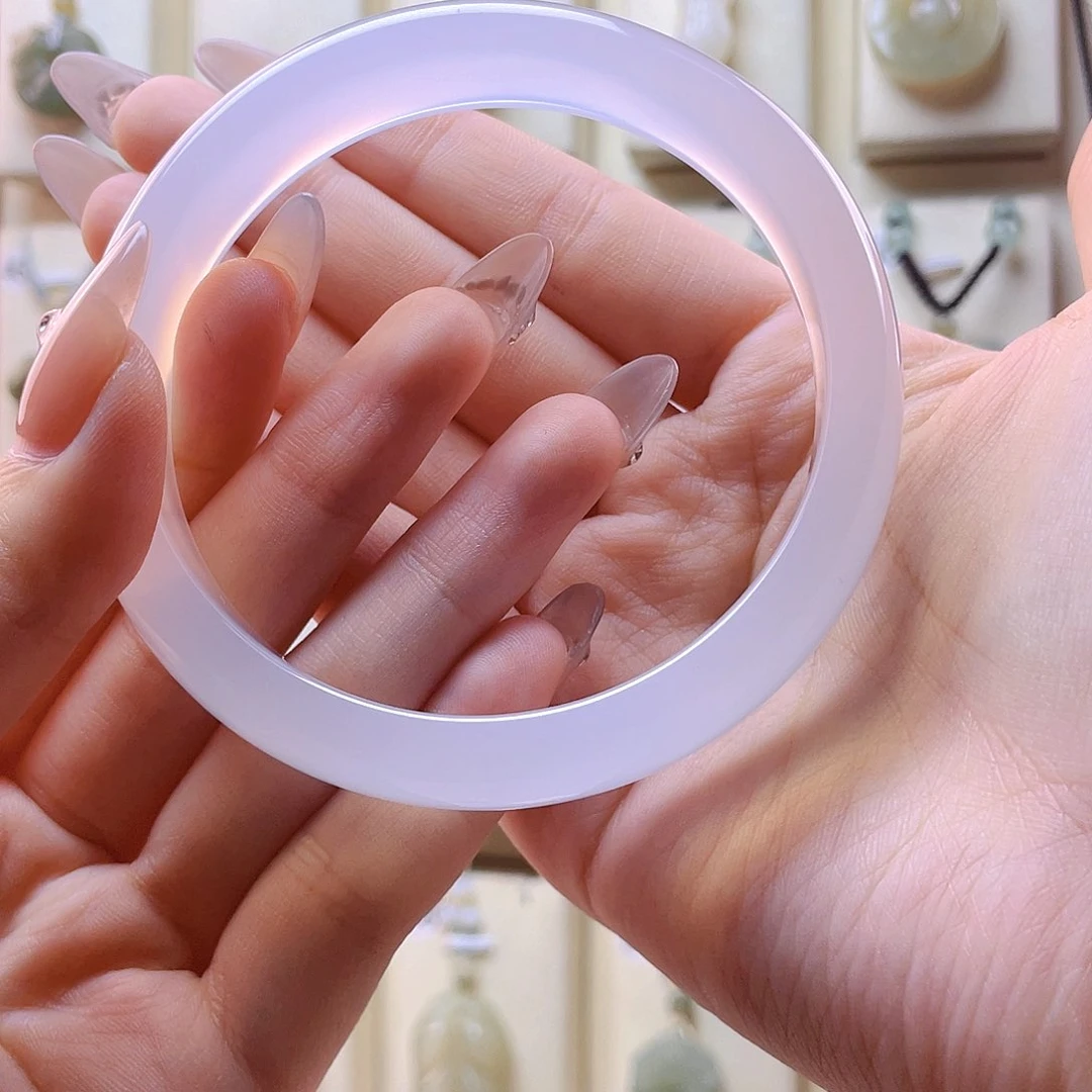 玛瑙/玉髓手镯未镶嵌香****腿