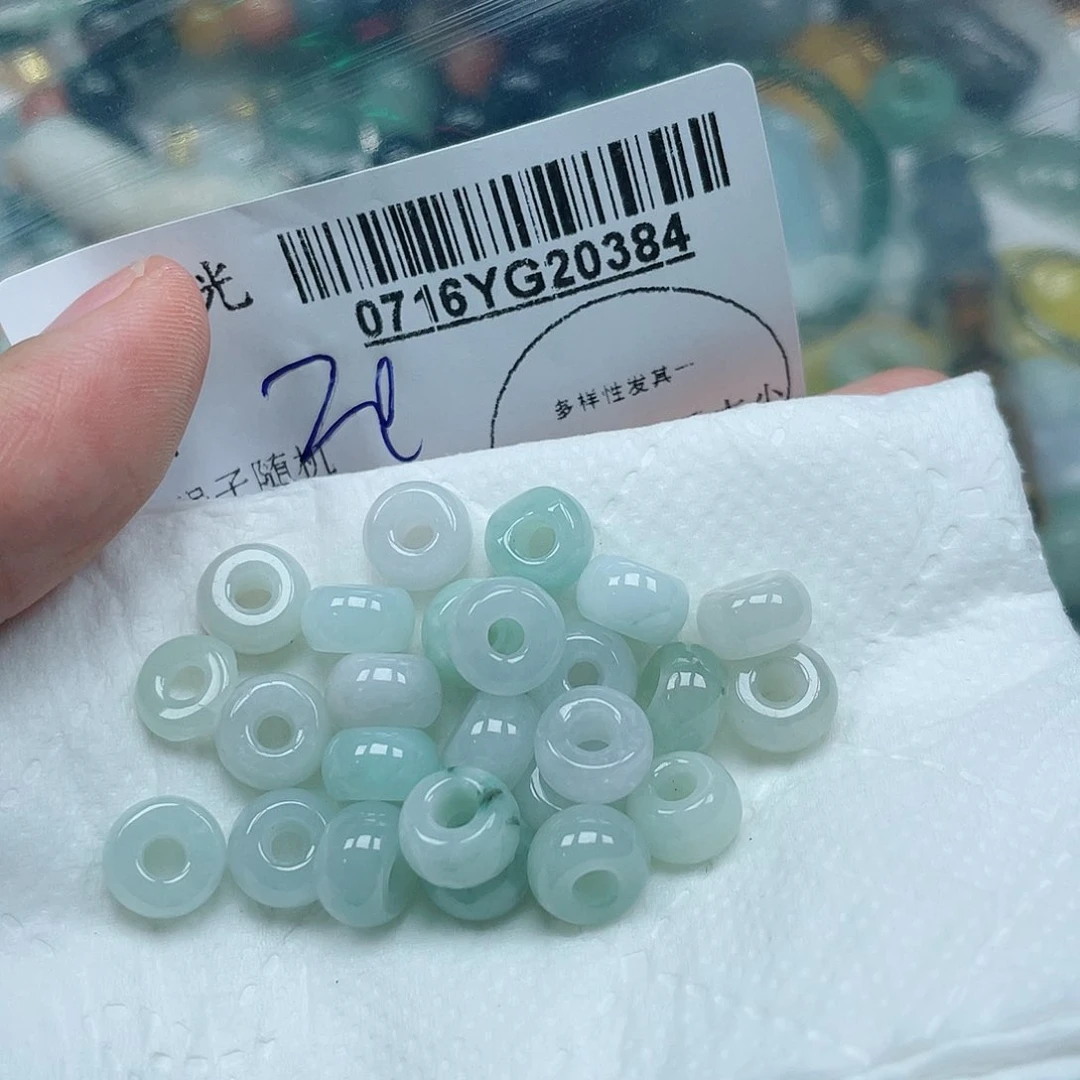 翡翠未镶嵌吊坠(不含链)多样性