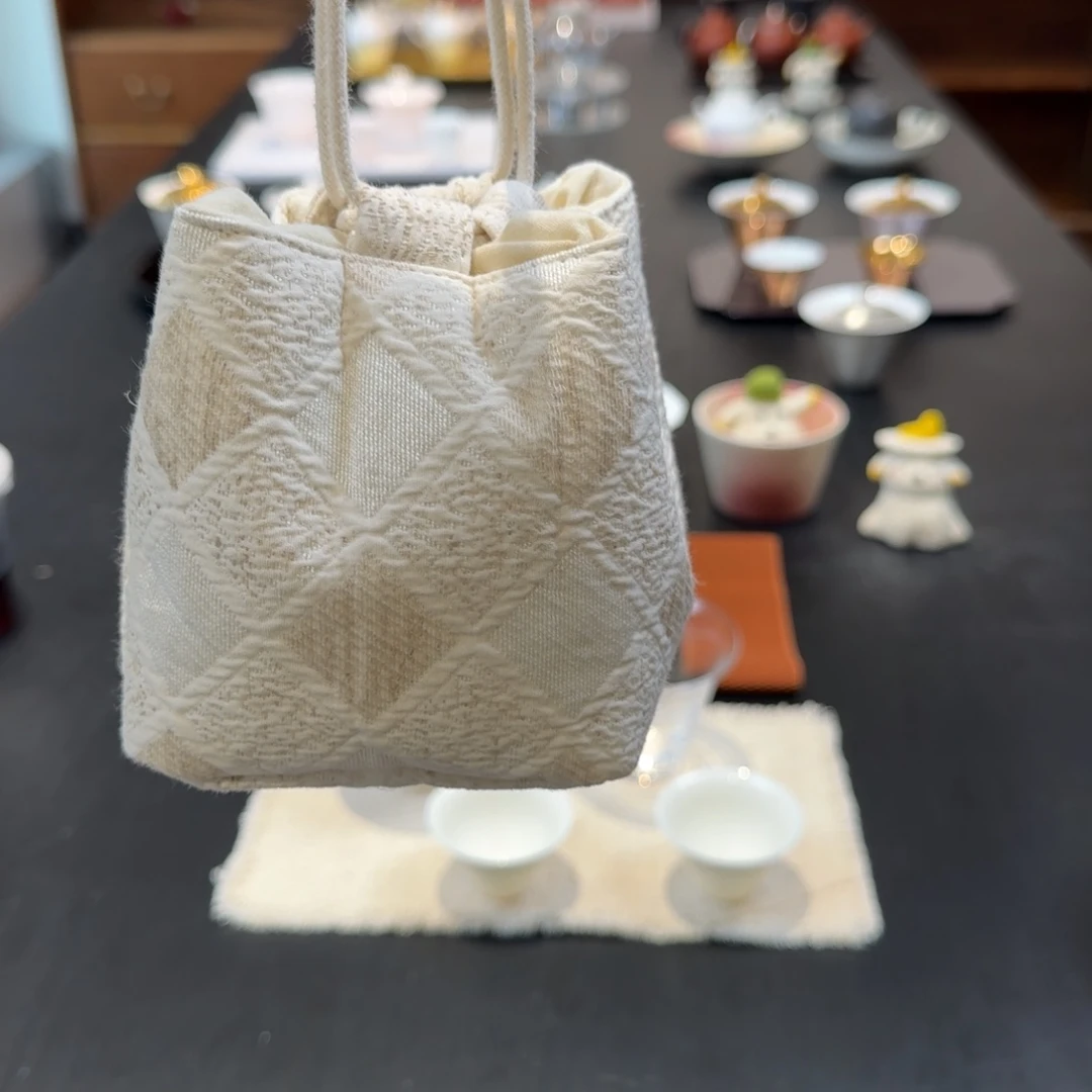 新款福利 格子茶包