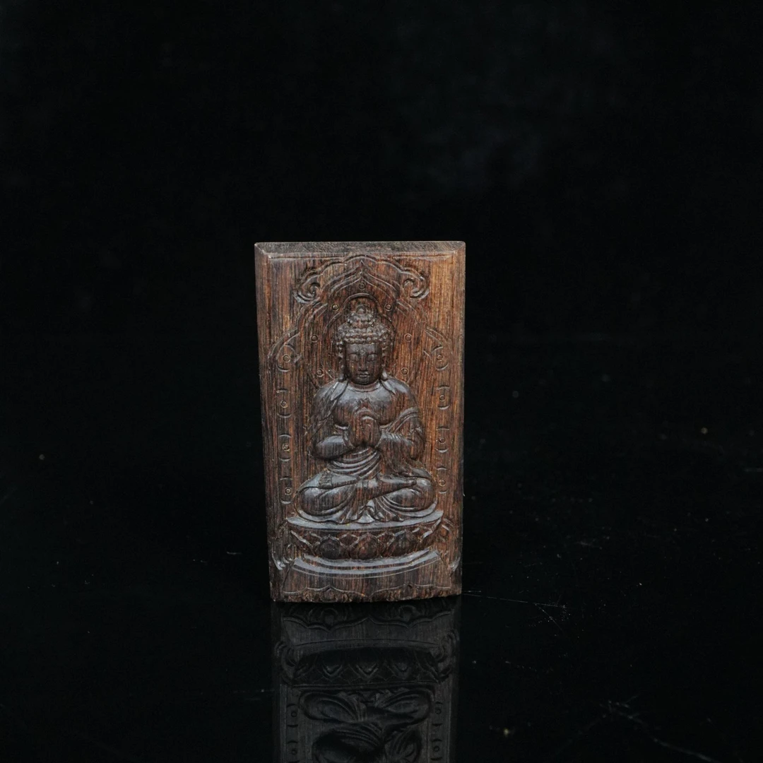 7549 马泥涝沉香/大日如来 3.18x1.0x5.8cm 16.94g
