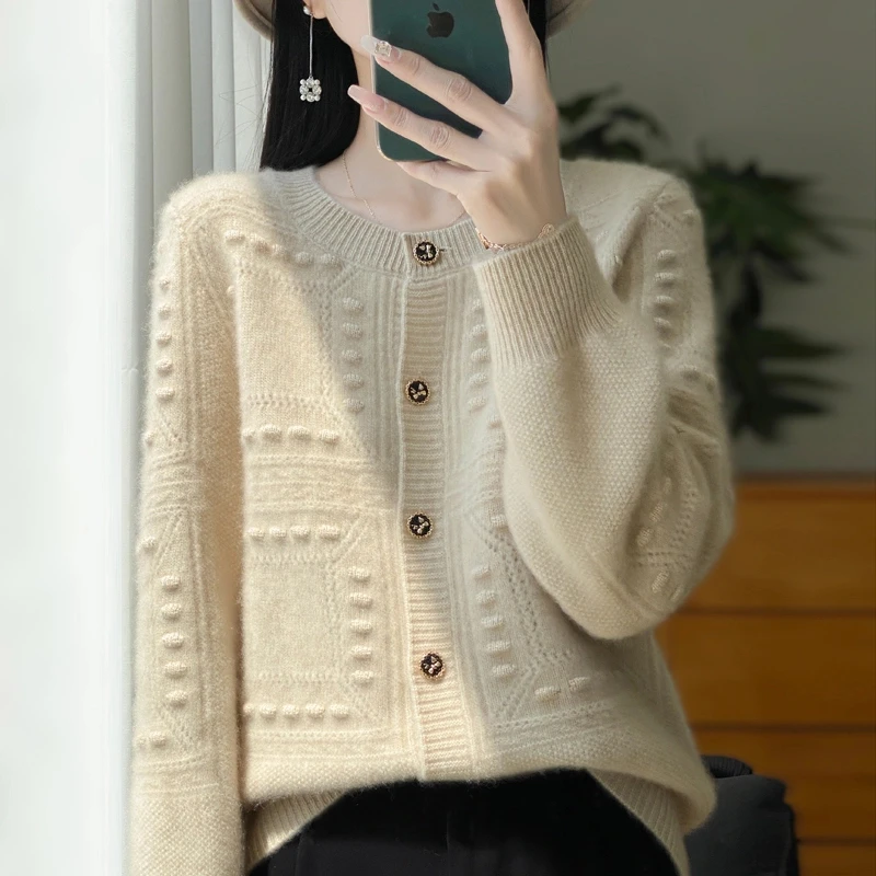 重工钩花镂空100%纯羊毛开衫女圆领小香风宽松新款针织小外套