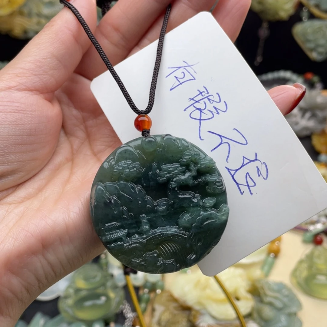 蛇纹石玉颈饰未镶嵌