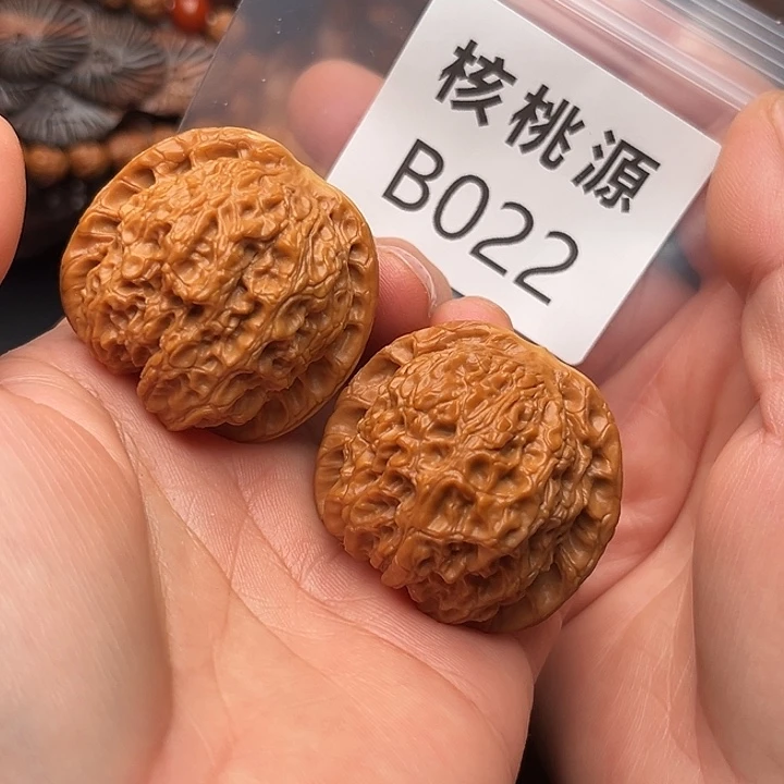 吊坠文玩核桃血麒麟40