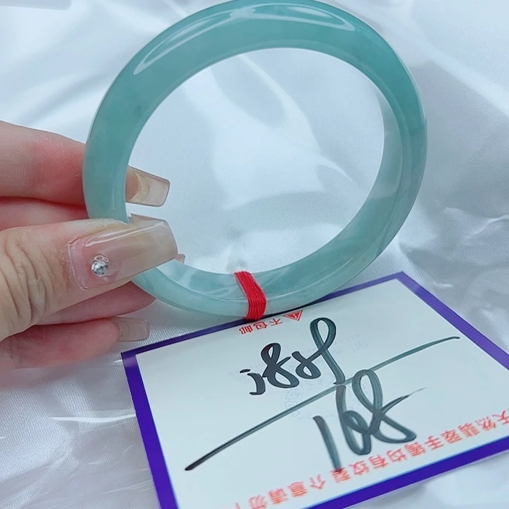 翡翠未镶嵌手镯翡翠