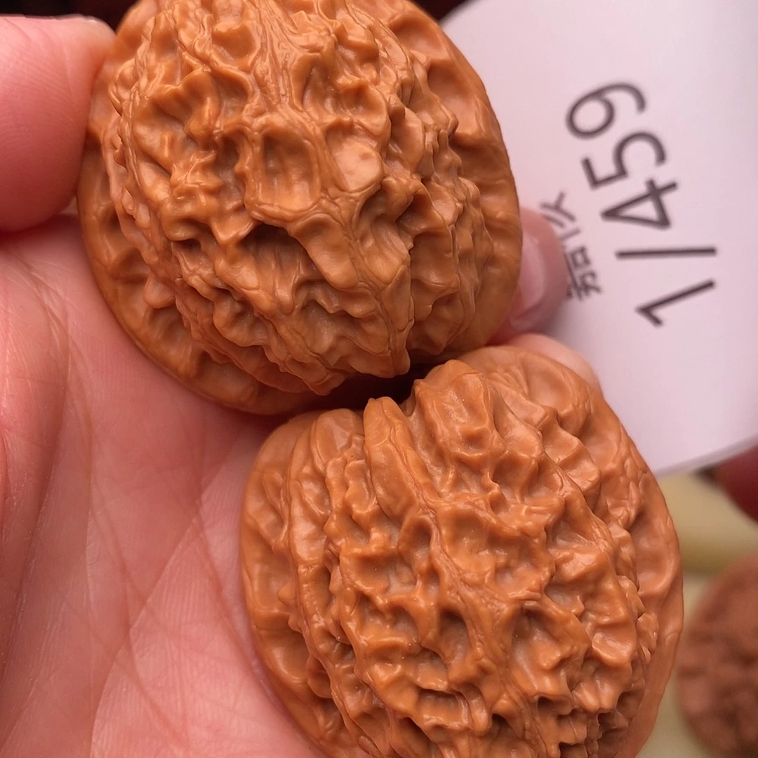 把件文玩核桃39.5金牛
