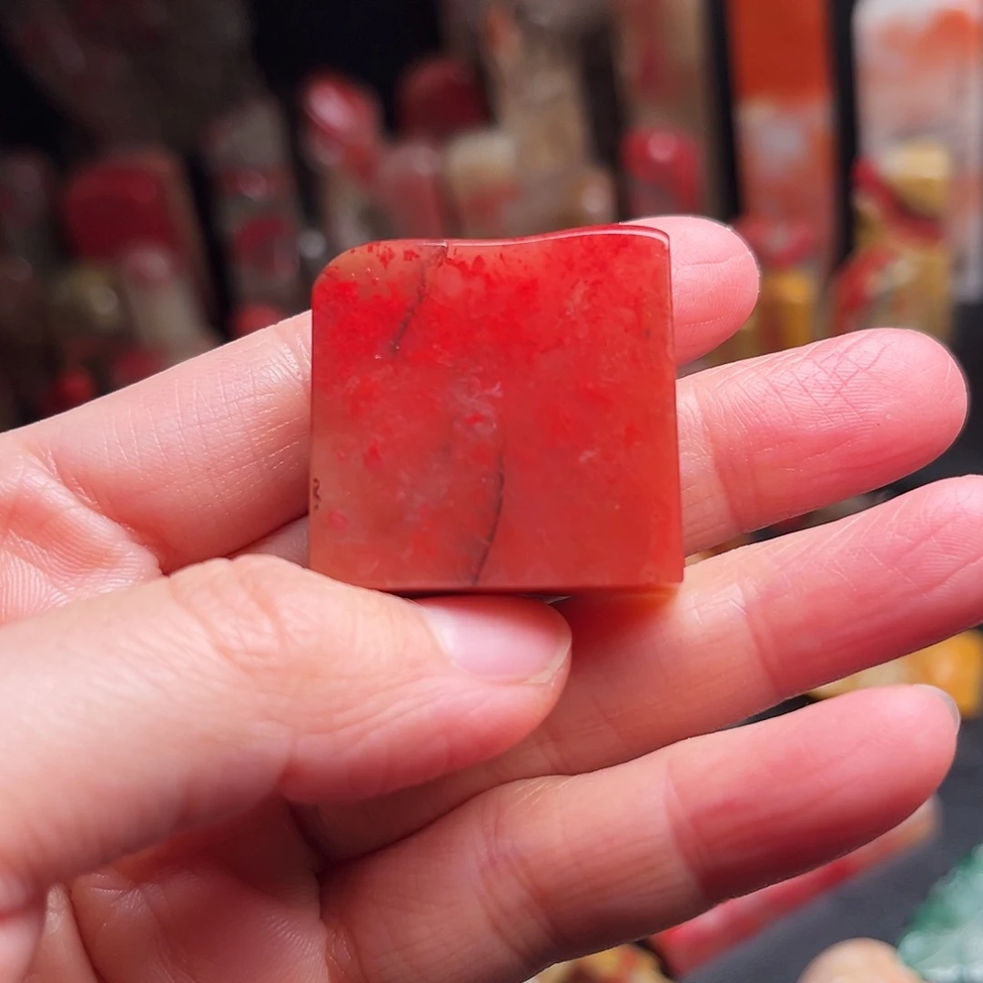 巴林石印石鸡血石