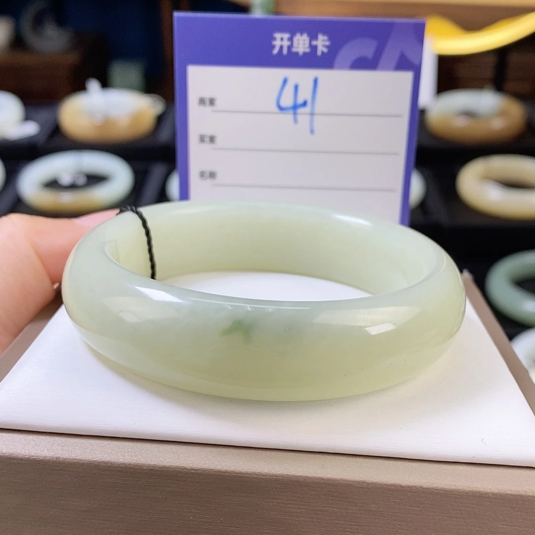 未镶嵌手镯和田玉57.58