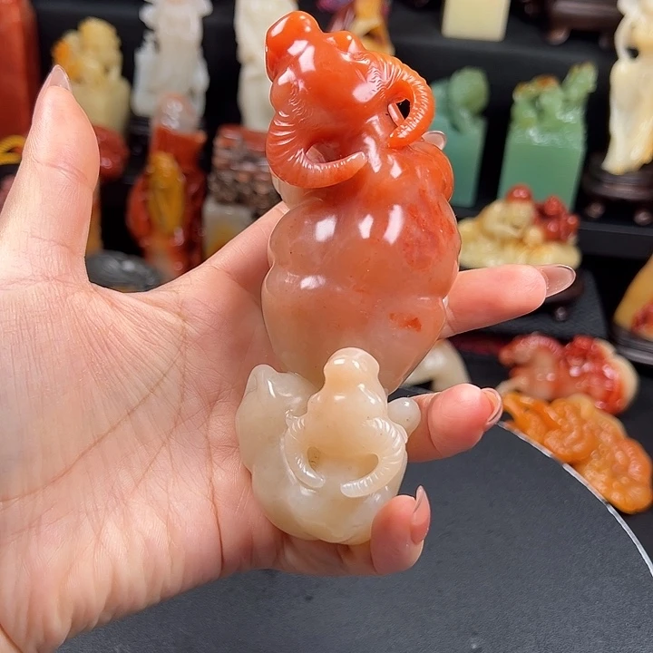 寿山石高山水冻石