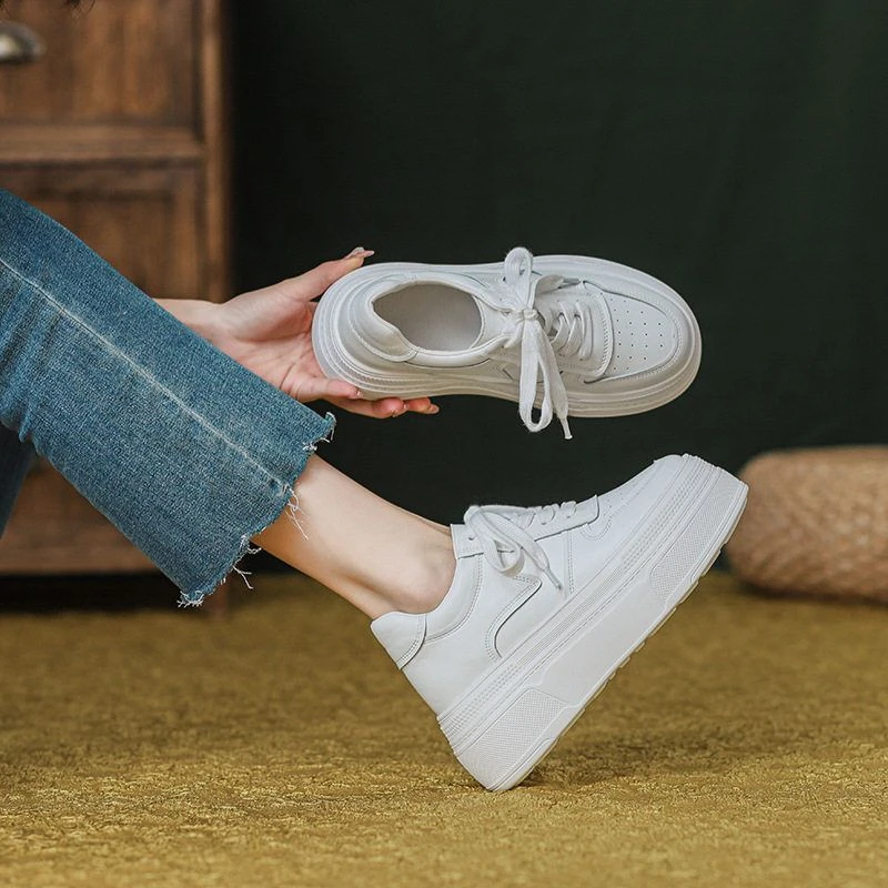 2025高10CM百搭小白鞋ins女纯色矮个子圆头运动板鞋系带松糕单