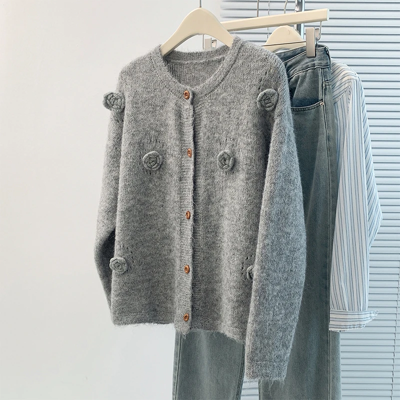 慵懒风宽松休闲长袖圆领毛衣女时尚高级感立体花朵针织开衫外套