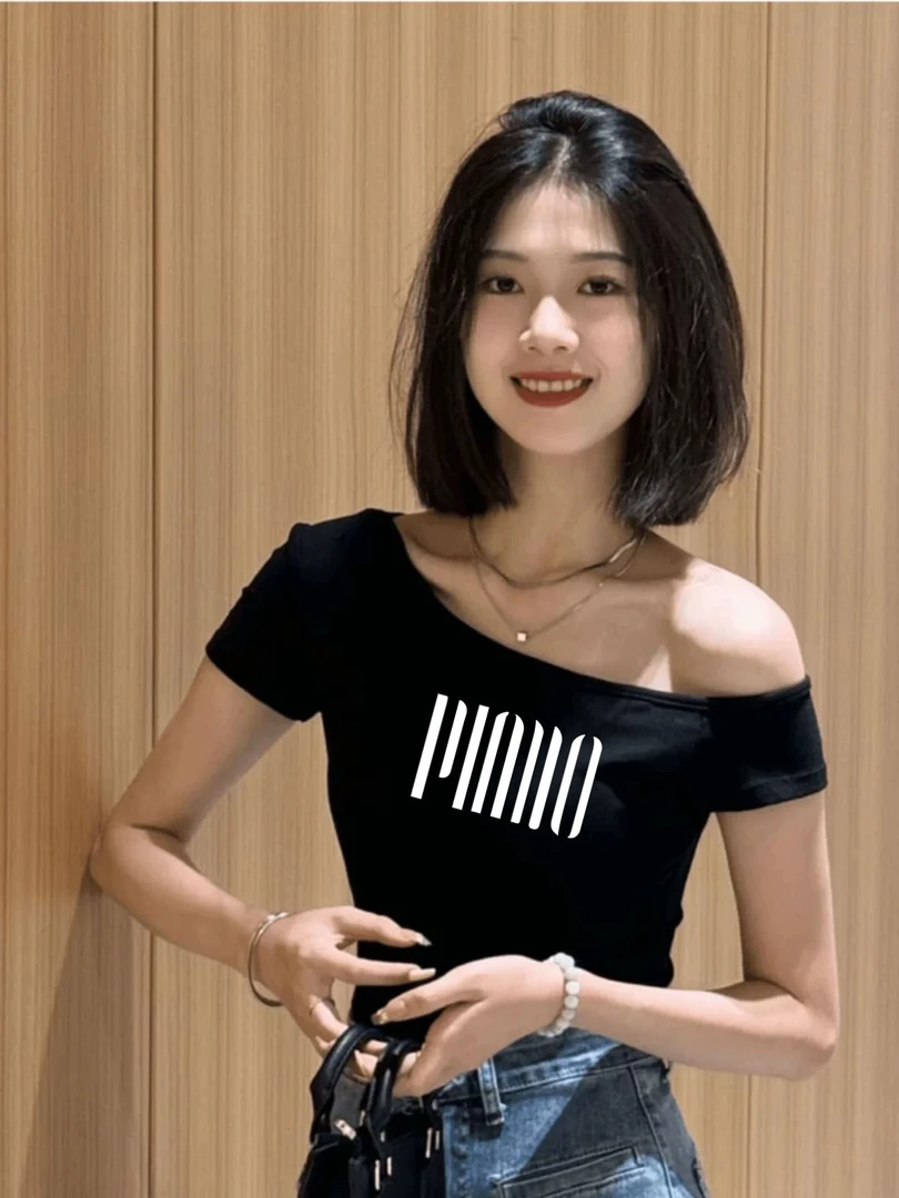 短款上衣纯欲辣妹夏季性感露锁骨一字肩斜肩短袖T恤女露肩设计感