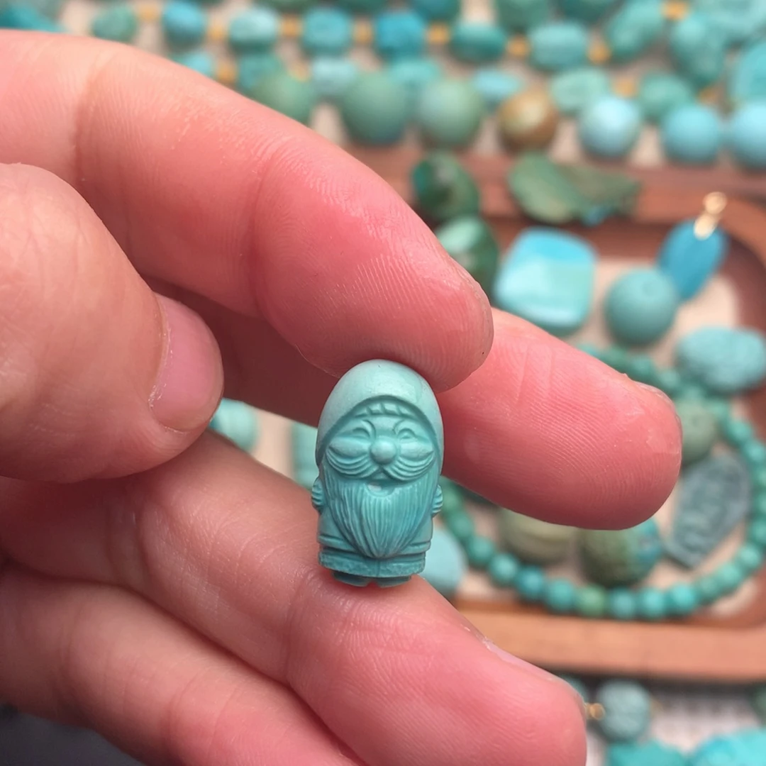 绿松石未镶嵌颈饰