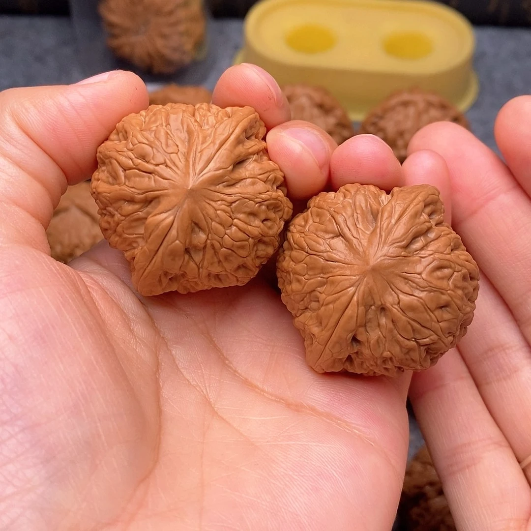 文玩核桃把件—*铁锤妹妹41全品