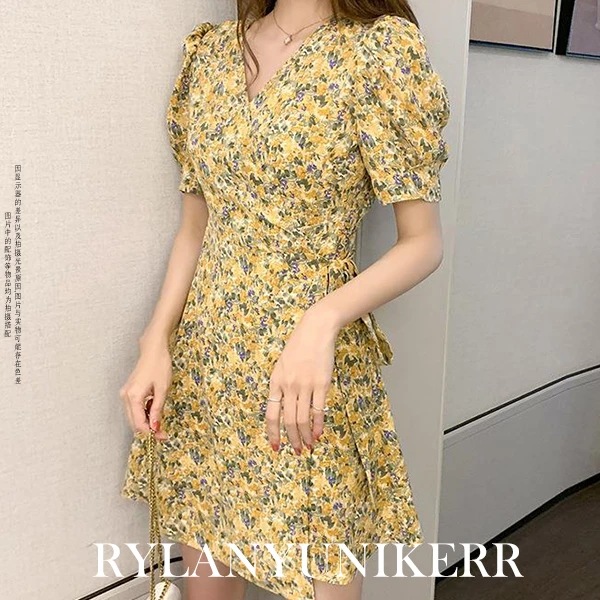 RYLAN超仙森系收腰显瘦V领碎花一片式大摆短袖连衣裙