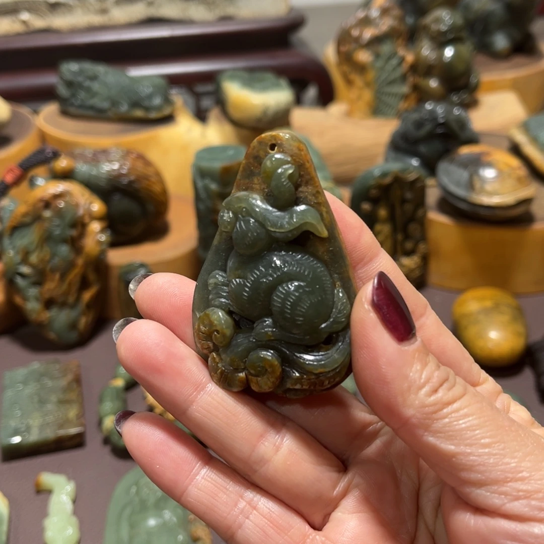 岫岩河磨玉（透闪石质玉）未镶嵌挂件