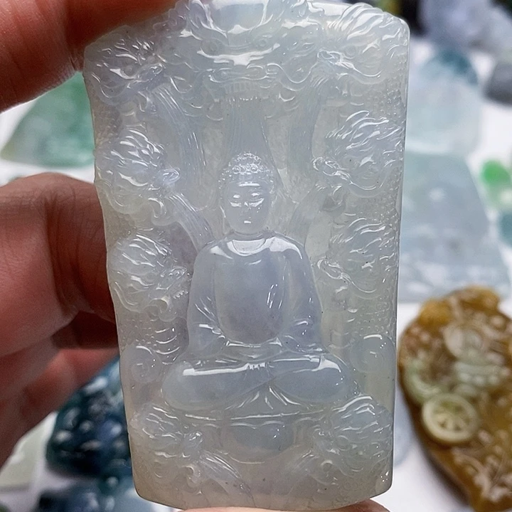 翡翠未镶嵌颈饰九龙护主