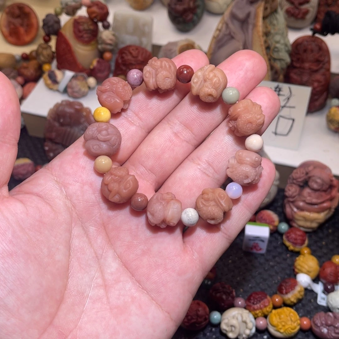 未镶嵌手串石英质玉（阿拉善玉）