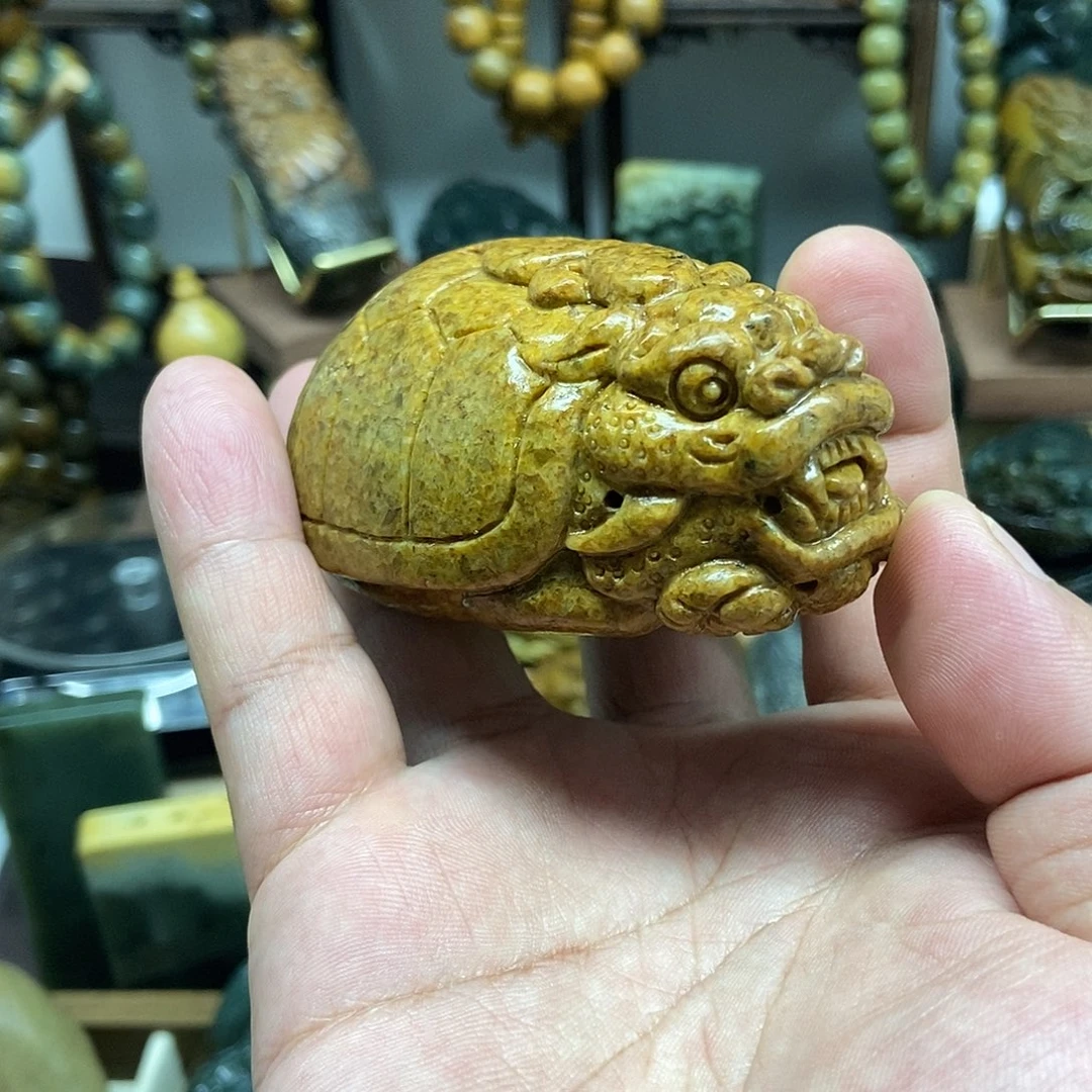 岫岩河磨玉（透闪石质玉）未镶嵌把件