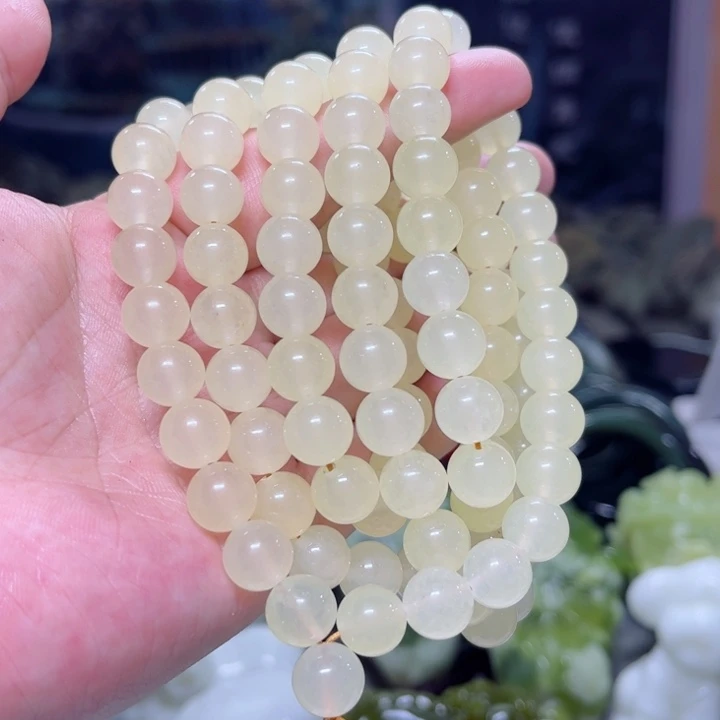 蛇纹石玉颈饰多样性发货未镶嵌