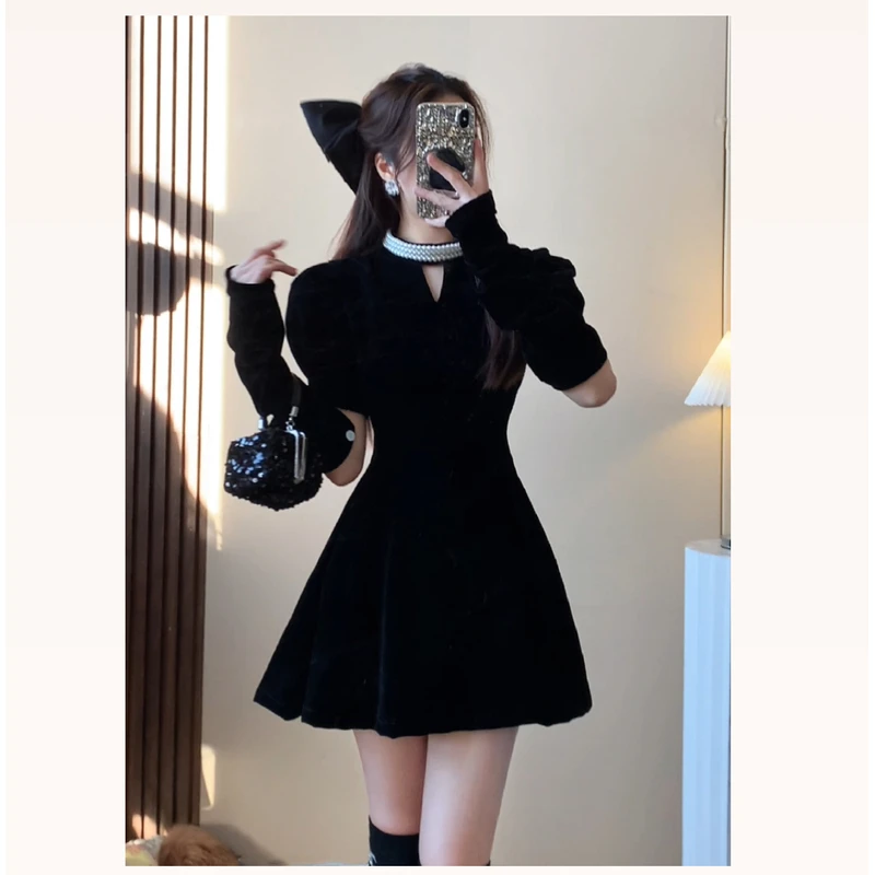 【运费补贴6米】珠珠领镂空丝绒连衣裙年会礼裙气质名媛生日小黑裙