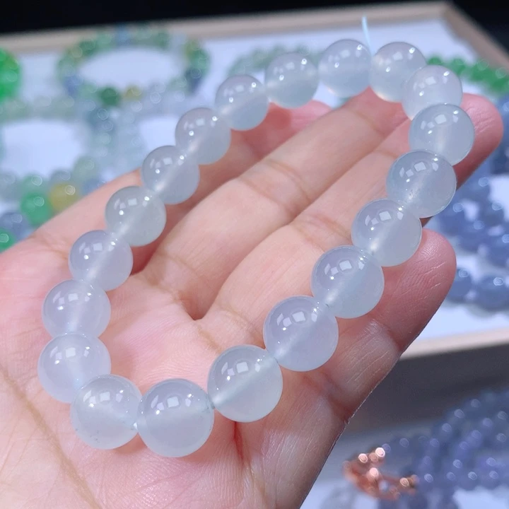 翡翠手链未镶嵌翡翠