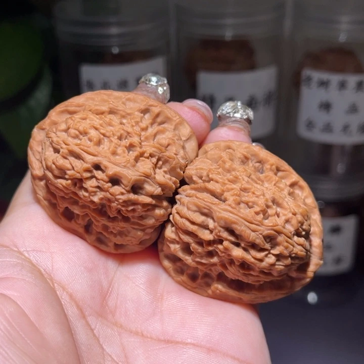 文玩核桃吊坠           41