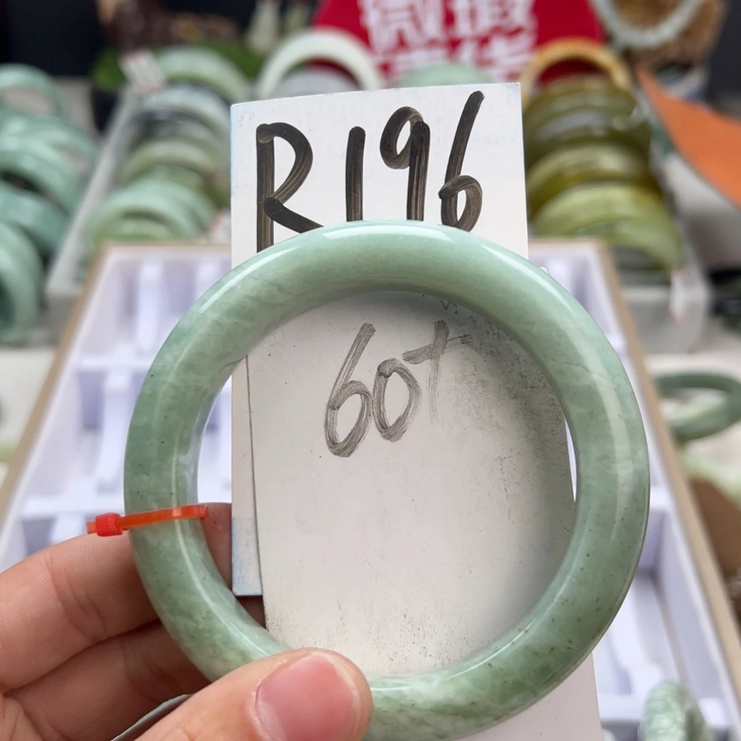 岫玉手镯未镶嵌天然岫玉