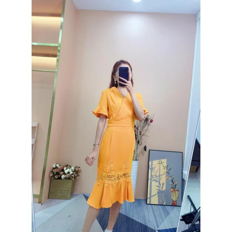 [依易原创]轻奢名媛风短袖宽松收腰蕾丝拼接连衣裙B0110