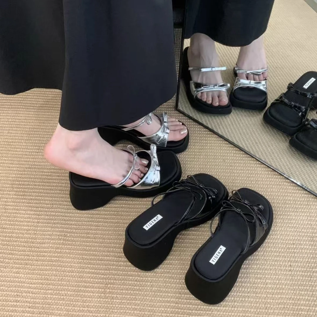 松糕底仙女绝美凉鞋女夏外穿2025年新款网红蝴蝶结配裙子罗马拖鞋