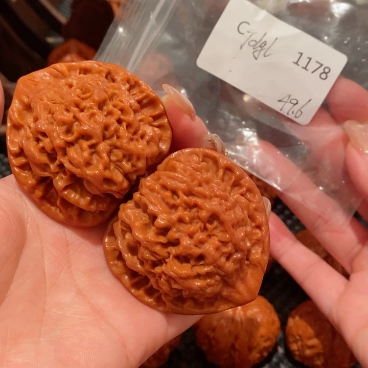 文玩核桃把件秦*精品