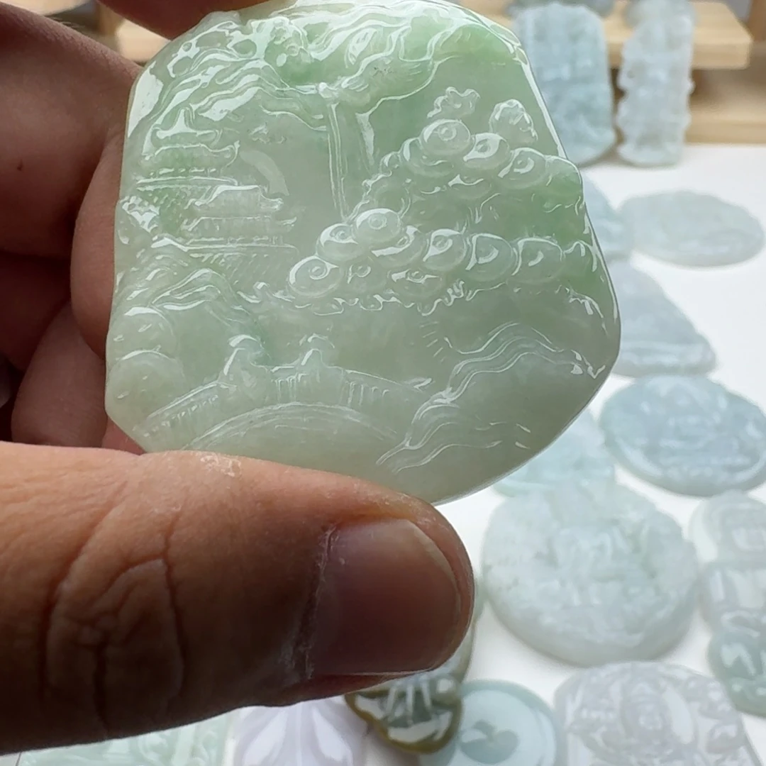 云***店颈饰未镶嵌翡翠天然缅甸A货翡翠