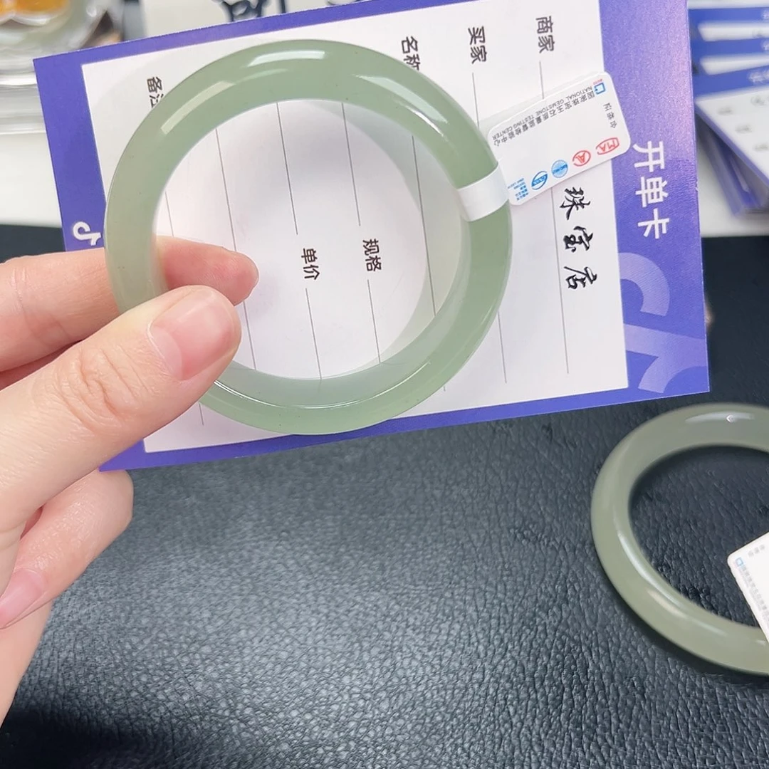 东陵石未镶嵌手镯53/54