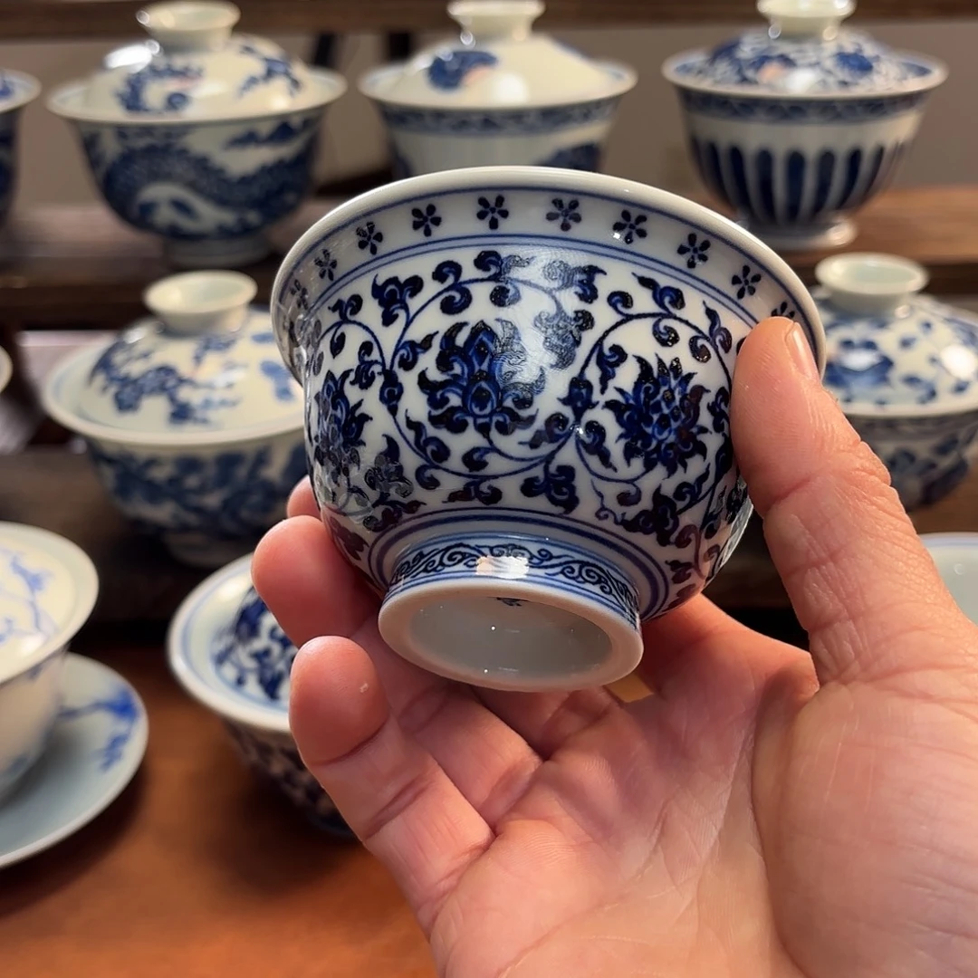 皓***青景德镇纯手工手绘青慧缠枝莲压手